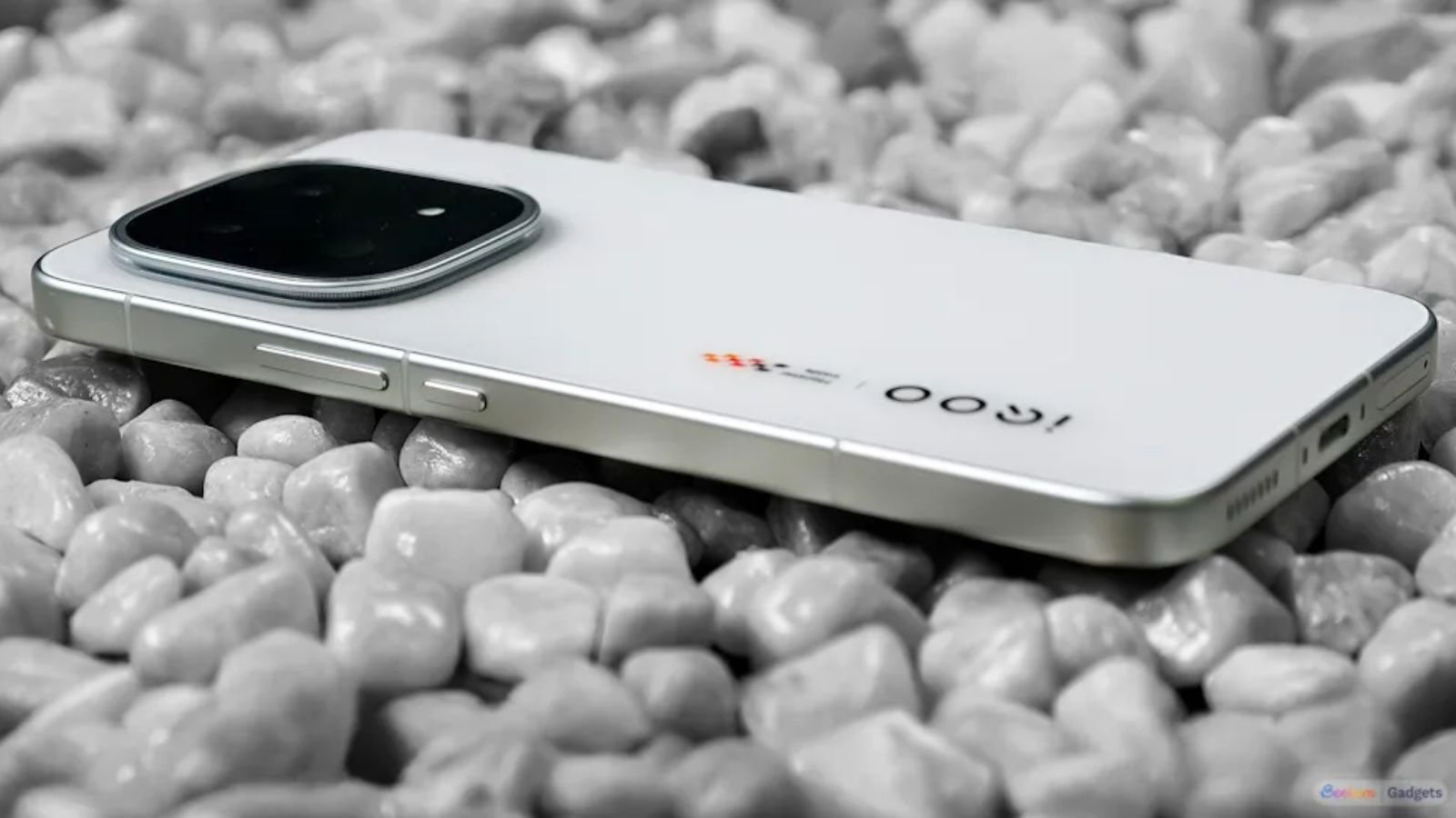 iQOO 16 Leak Reveals a New Square-Shaped Camera Module